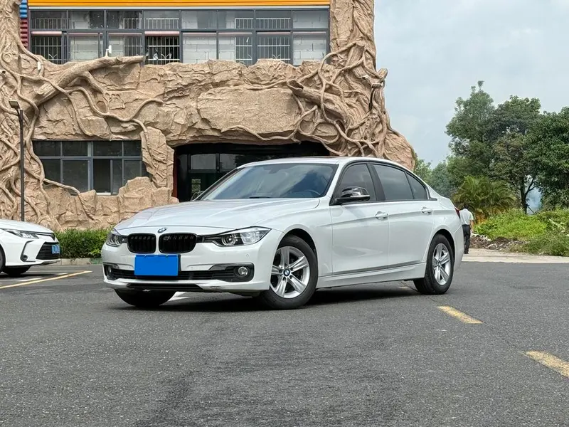 BMW 3-Series, 2016