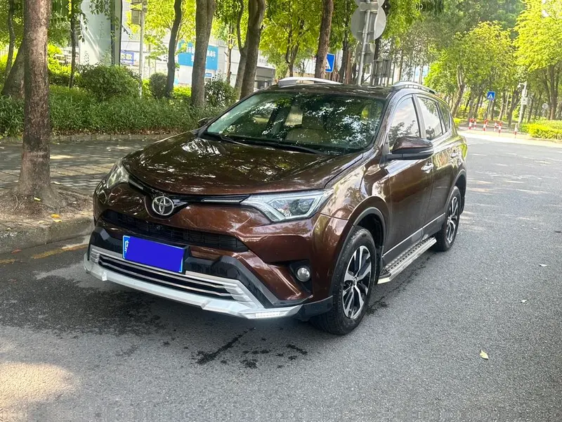 Toyota RAV4 2.0L CVT 2WD Style Edition CN6, 2019 — фото 1