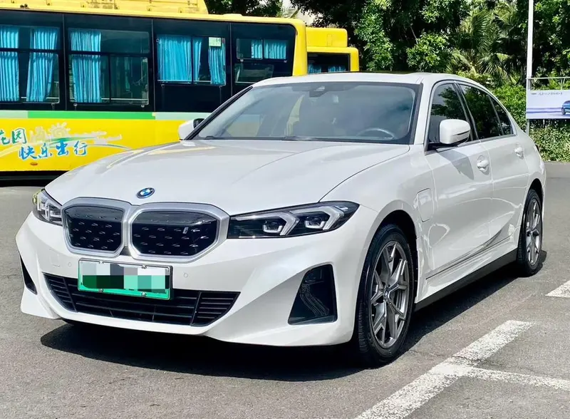 BMW i3, 2022