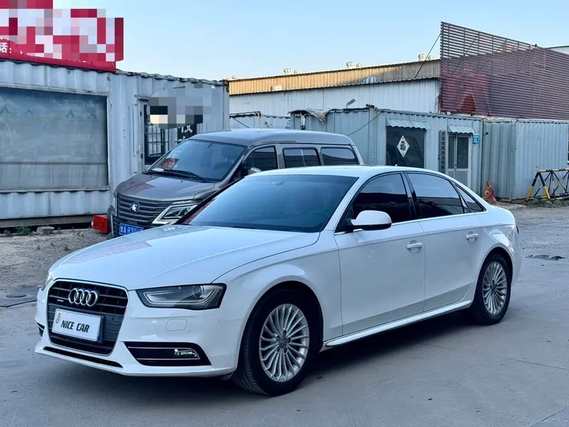 Audi A4L 35 TFSI Auto Comfort Version, 2015 — фото 1