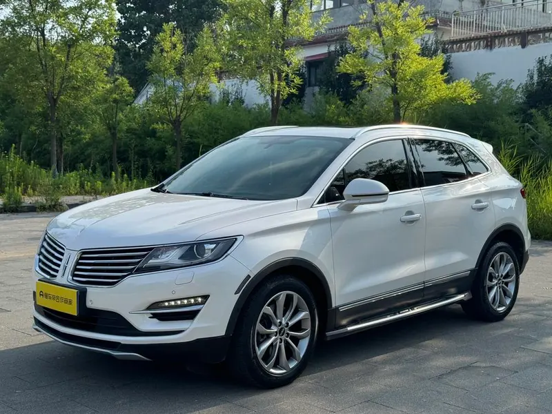 Lincoln MKC 2.0T 2WD Premium Edition, 2017 — фото 1
