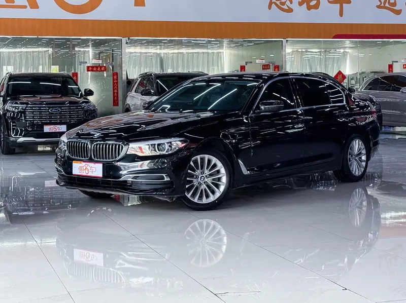 BMW 5-Series, 2019