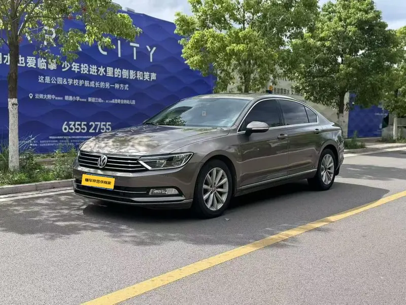 Volkswagen Magotan 330TSI DSG Leading Version, 2017 — фото 1