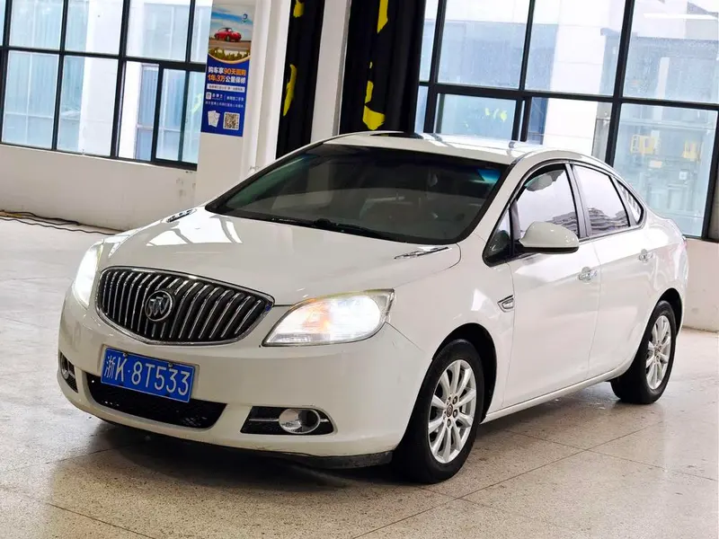 Buick Excelle, 2013