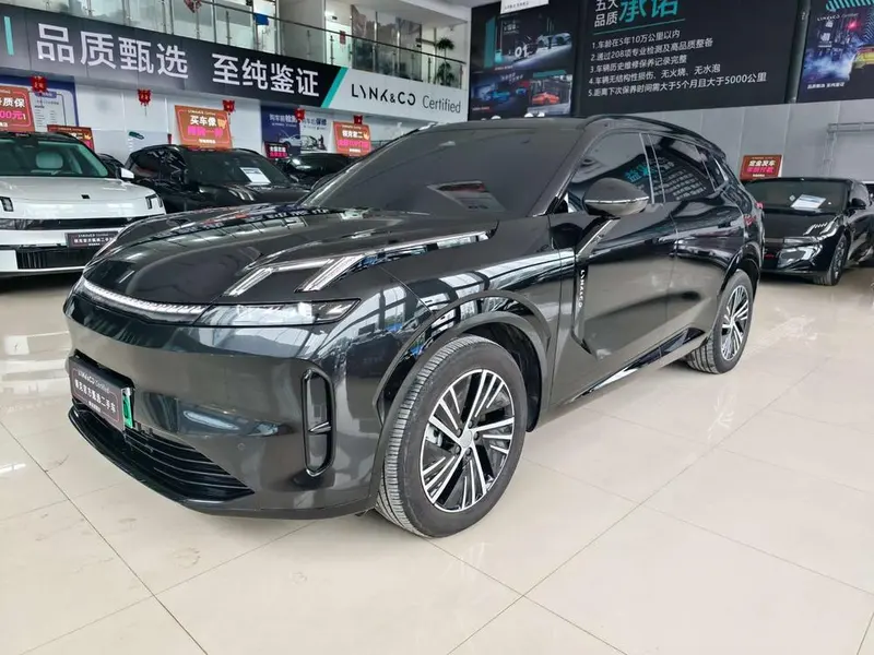 Lynk & Co 08 EM-P, 2025