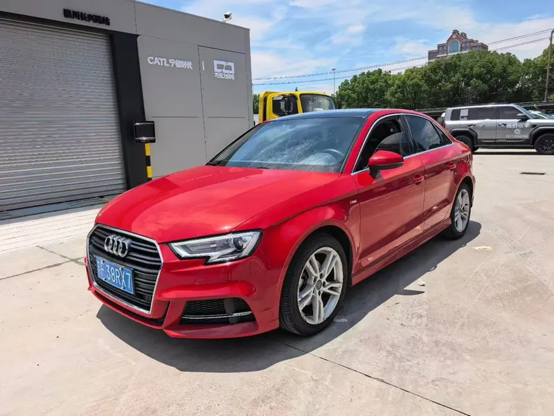 Audi A3 30 Version Limousine 35 TFSI Fashion Version, 2018 — фото 1