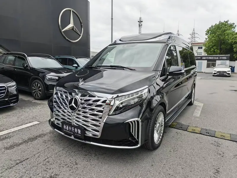 Mercedes-Benz Vito 2.0T Elite Edition 7 Seater, 2023 — фото 1