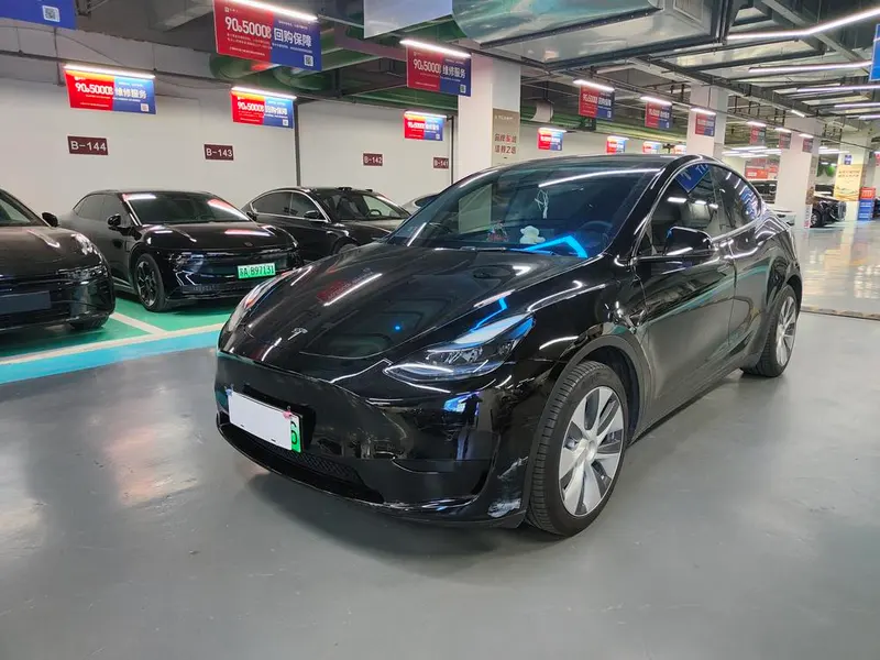 Tesla Model Y, 2022