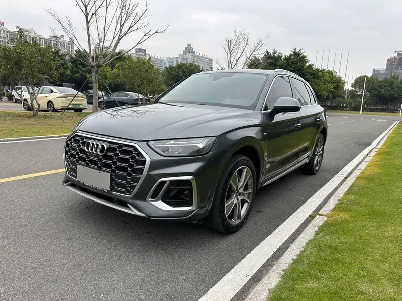 Audi Q5L, 2021