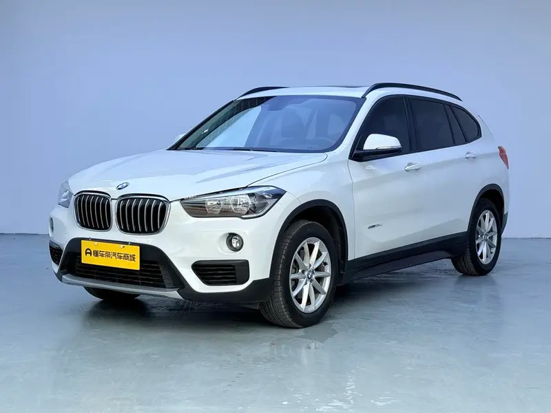 BMW X1 sDrive18Li Fashion Version, 2016 — фото 1