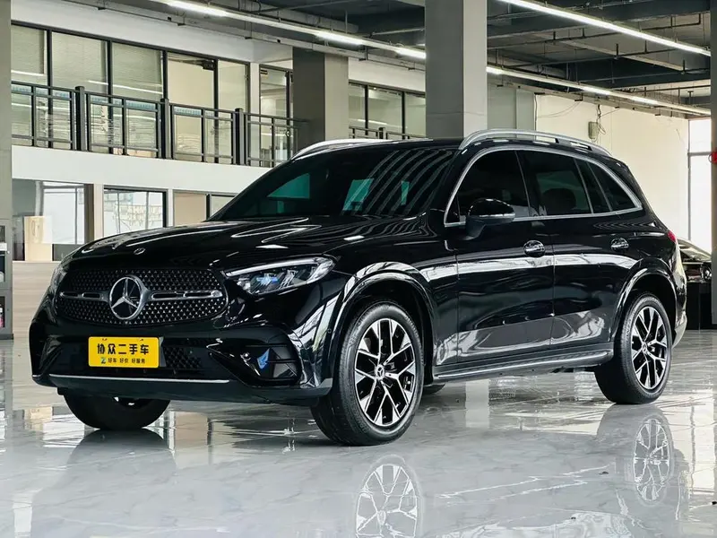 Mercedes-Benz GLC GLC 260 L 4MATIC Luxury Version 5 Seater, 2024 — фото 1