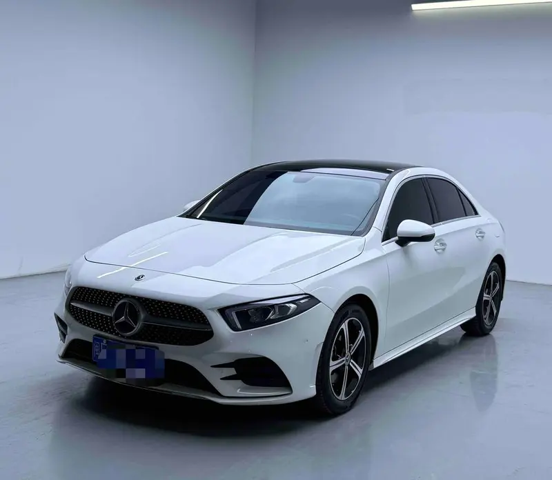 Mercedes-Benz A-Class Facelift A 200 L Sport Fashion Edition, 2022 — фото 1