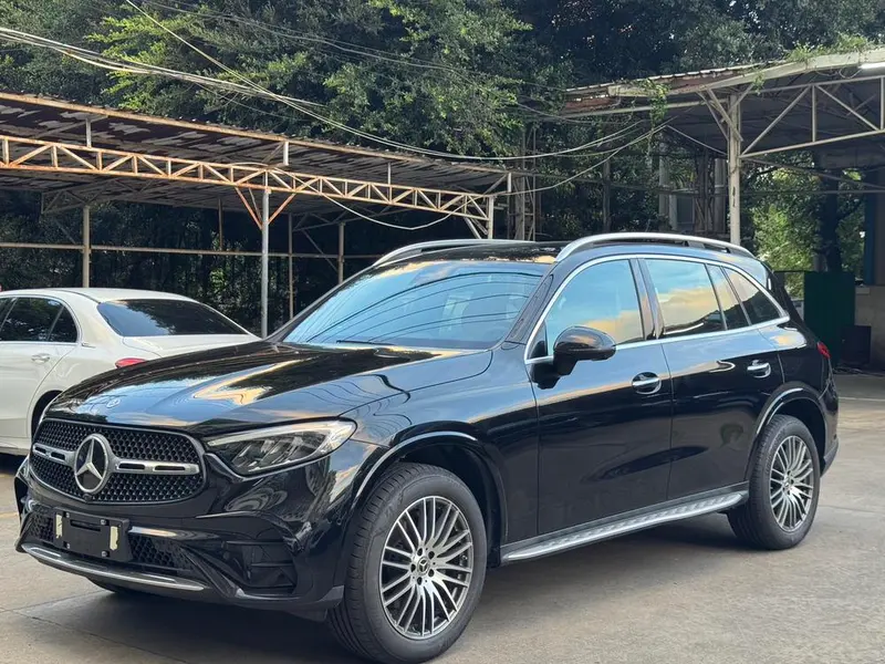 Mercedes-Benz GLC Facelift GLC 300 L 4MATIC Version 5 Seater, 2025 — фото 1