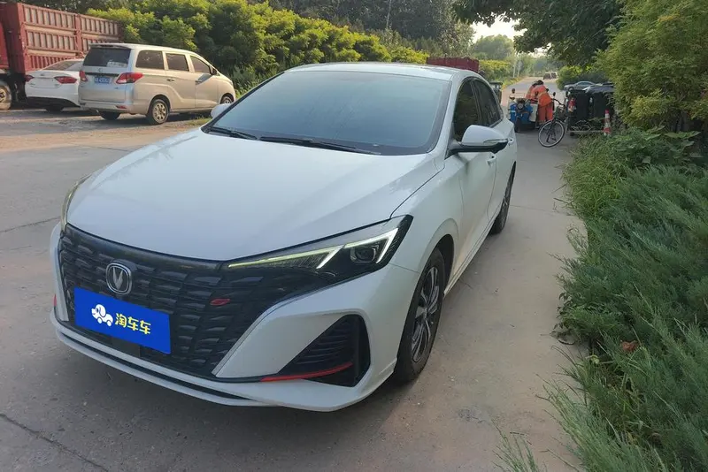 Changan Eado PLUS Blue NE 1.4T GDI DCT Premium Version, 2022 — фото 1