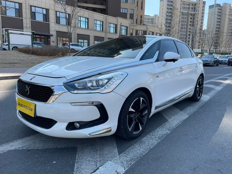 DS 5, 2014