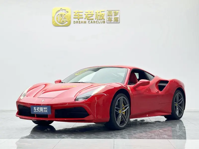 Ferrari 488, 2015