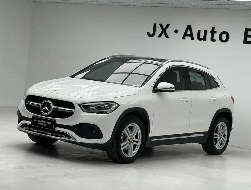 Mercedes-Benz GLA GLA 180, 2020 — фото 1