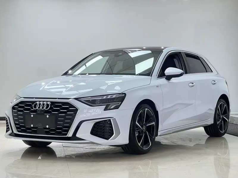 Audi A3 Facelift Sportback 35 TFSI Fashion Sport Version, 2023 — фото 1
