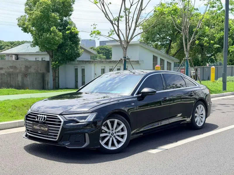 Audi A6L, 2022