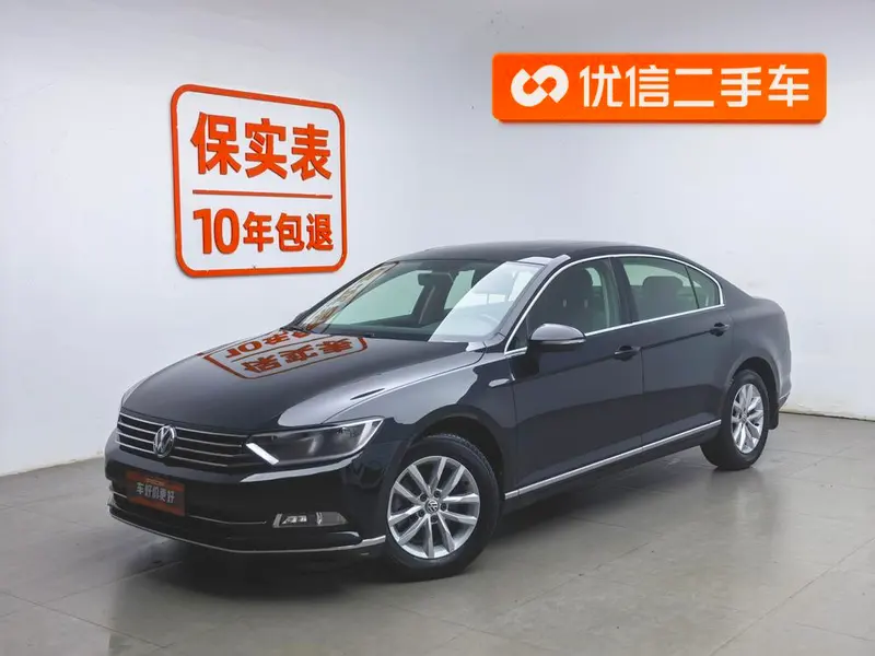 Volkswagen Magotan 330TSI DSG Leading Version, 2017 — фото 1