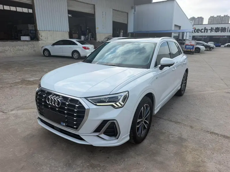 Audi Q3 35 TFSI Version, 2022 — фото 1