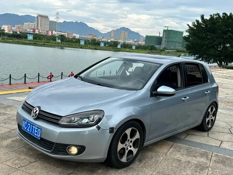 Volkswagen Golf, 2010