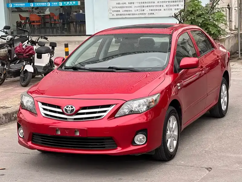 Toyota Corolla, 2014 — фото 1