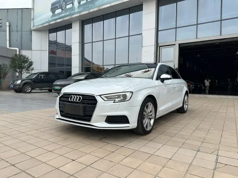 Audi A3, 2018 — фото 1