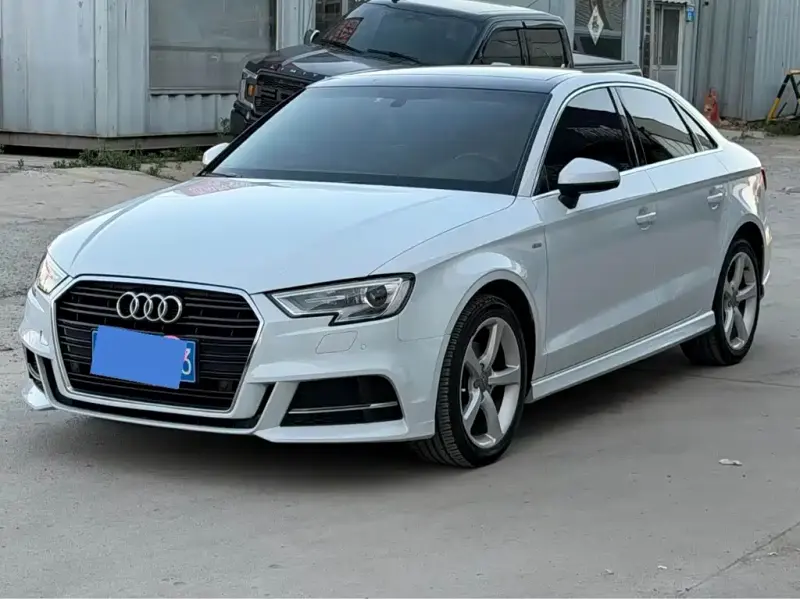 Audi A3, 2018 — фото 1