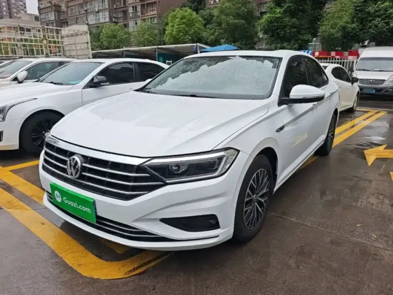 Volkswagen Sagitar, 2020