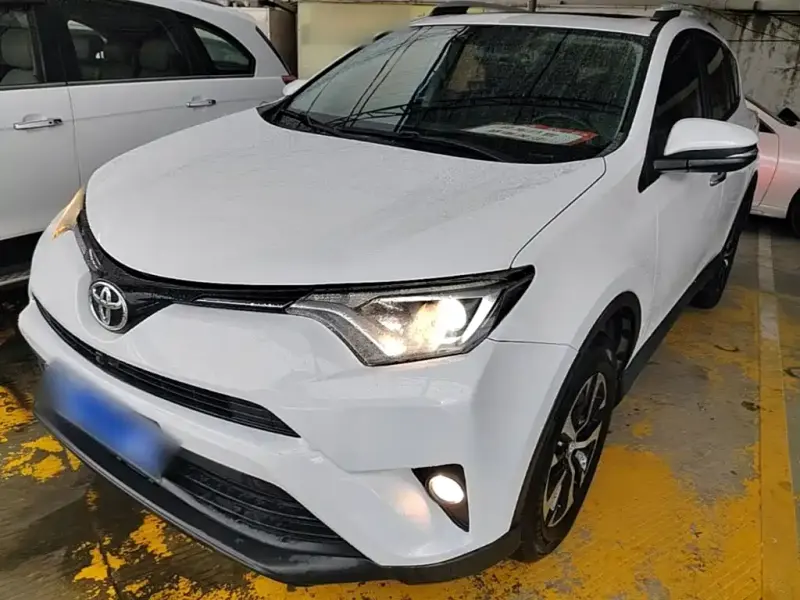 Toyota RAV4, 2018 — фото 1