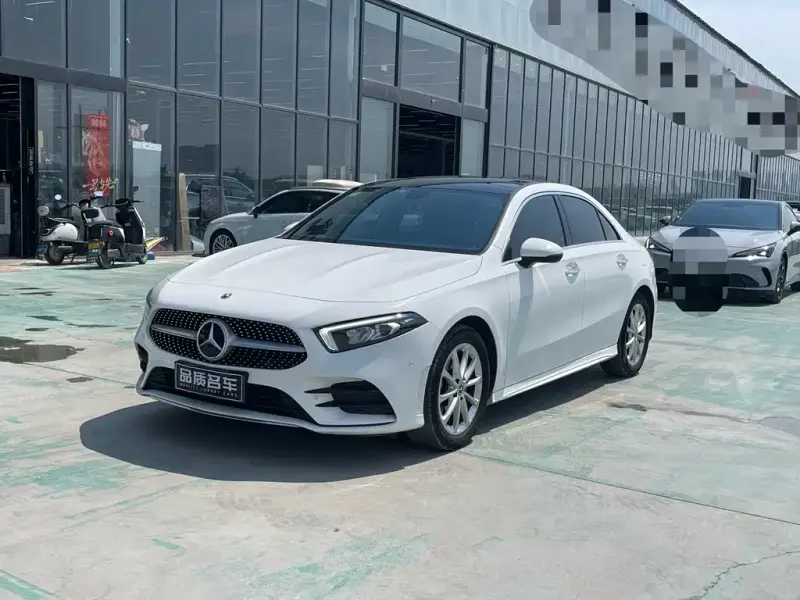 Mercedes-Benz A-Class, 2022 — фото 1