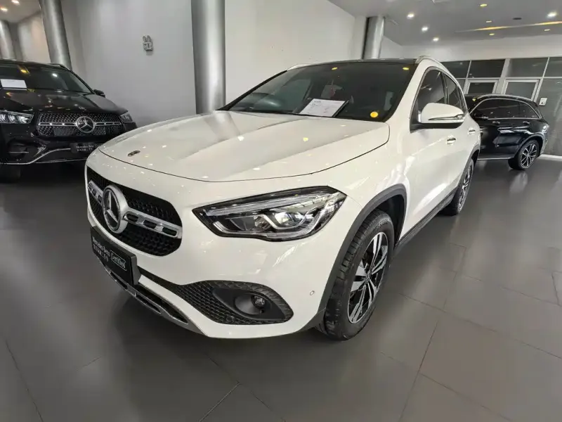 Mercedes-Benz GLA, 2021 — фото 1