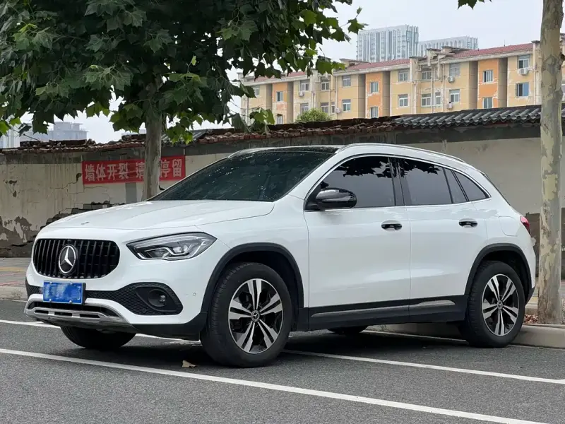 Mercedes-Benz GLA, 2021 — фото 1