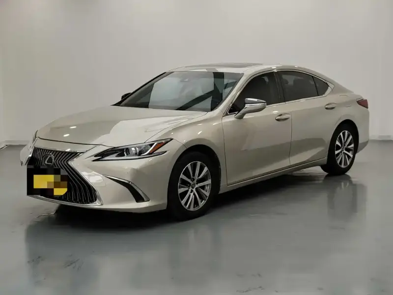 Lexus ES, 2019 — фото 1
