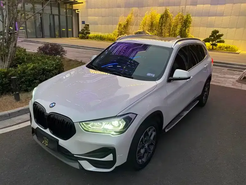 BMW X1, 2022 — фото 1