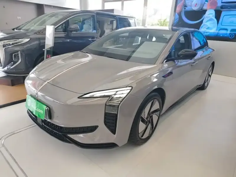 Hongqi EH7, 2025