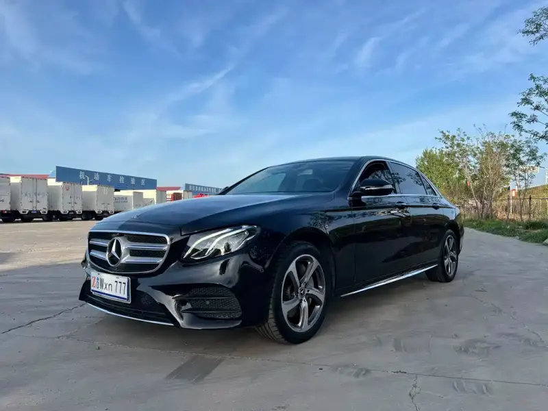 Mercedes-Benz E-Class, 2019 — фото 1