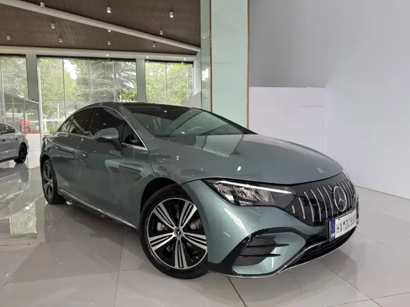 Mercedes-Benz EQE, 2025