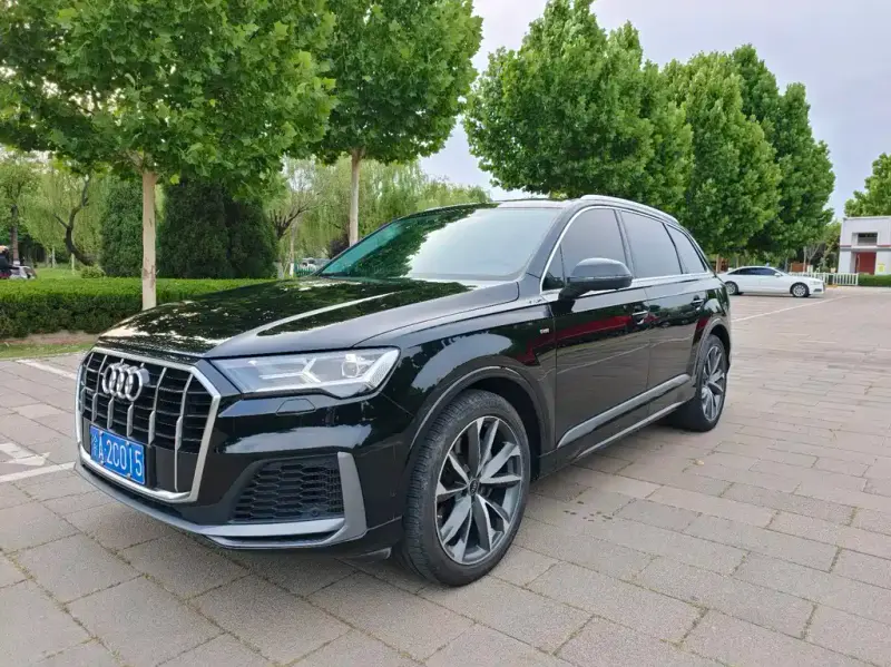 Audi Q7, 2023 — фото 1