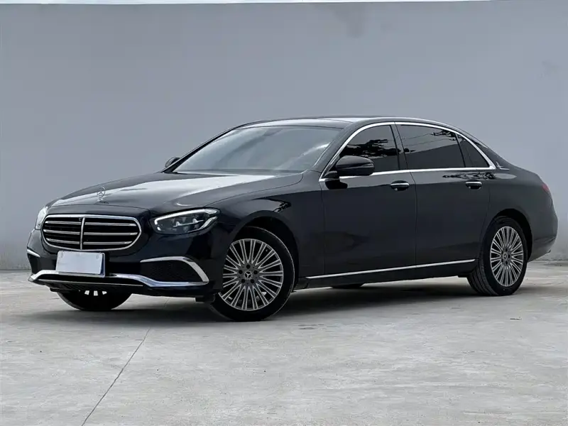 Mercedes-Benz E-Class, 2023 — фото 1
