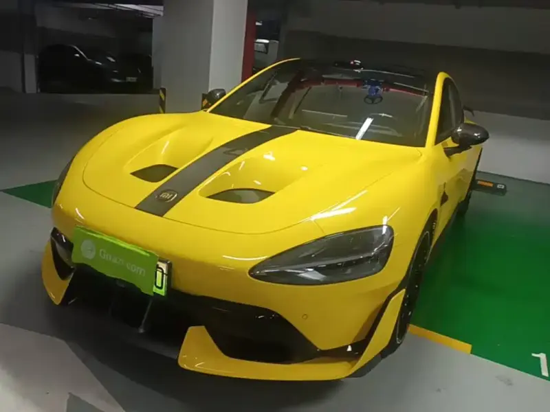 Xiaomi SU7 Ultra, 2025