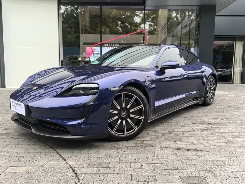 Porsche Taycan, 2021