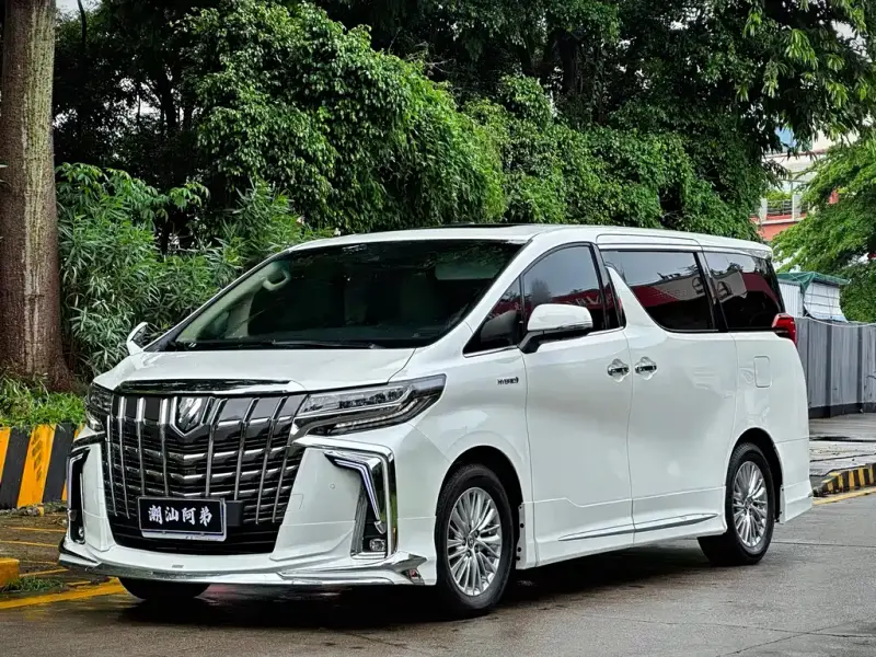 Toyota Vellfire, 2023