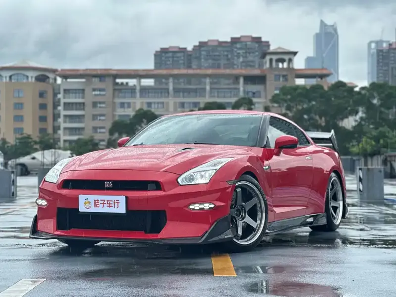 Nissan GT-R, 2012