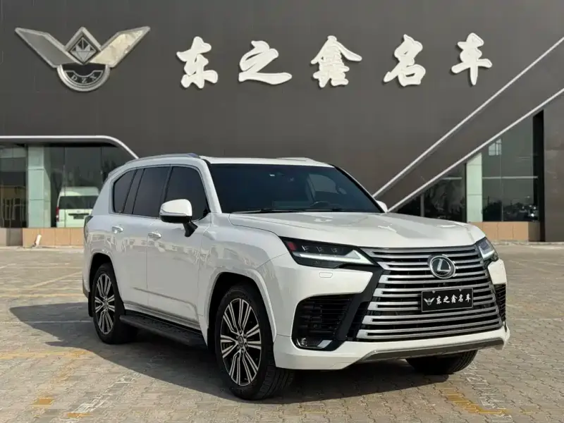 Lexus LX, 2023