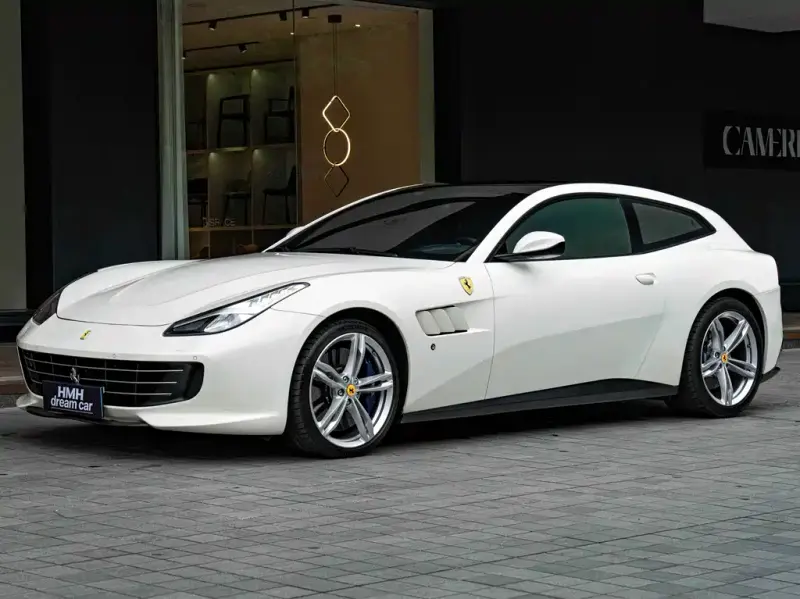 Ferrari GTC4Lusso, 2018