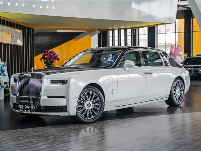 Rolls-Royce Phantom, 2019 — фото 1