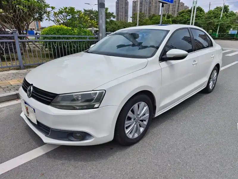 Volkswagen Sagitar, 2014