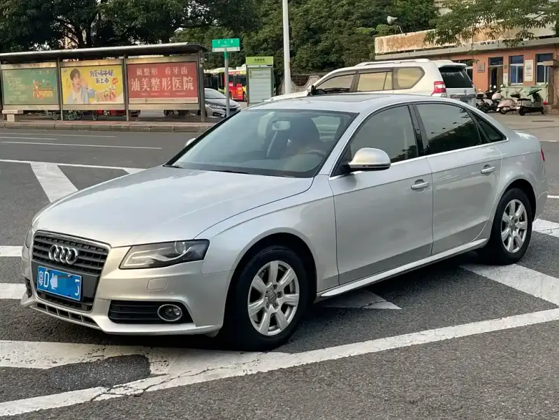 Audi A4L, 2012 — фото 1